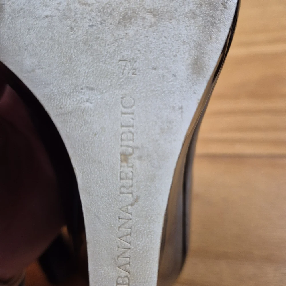Banana Republic Patent Leather‎ Wedge Heels - Size 7.5